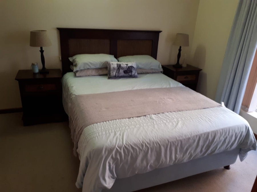 4 Bedroom Property for Sale in Menkenkop Western Cape